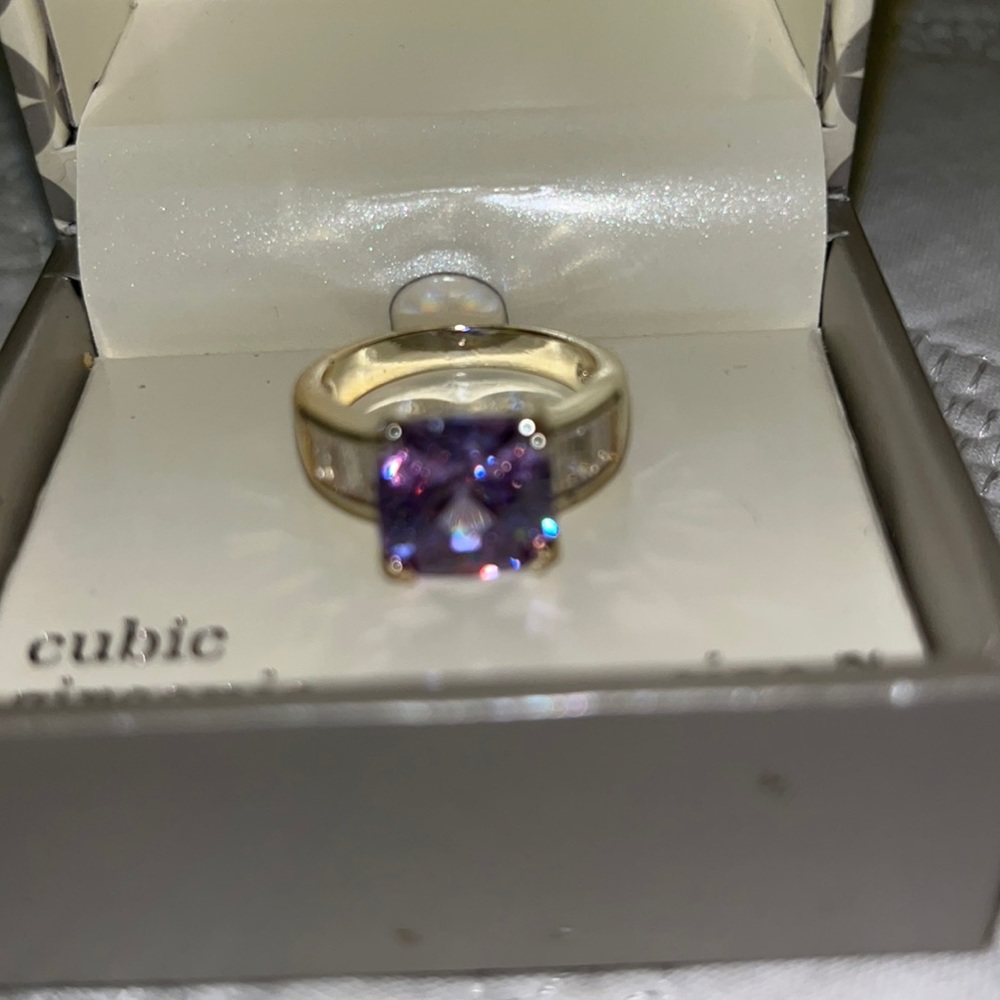 NIB Sparkle Allure CZ Ring